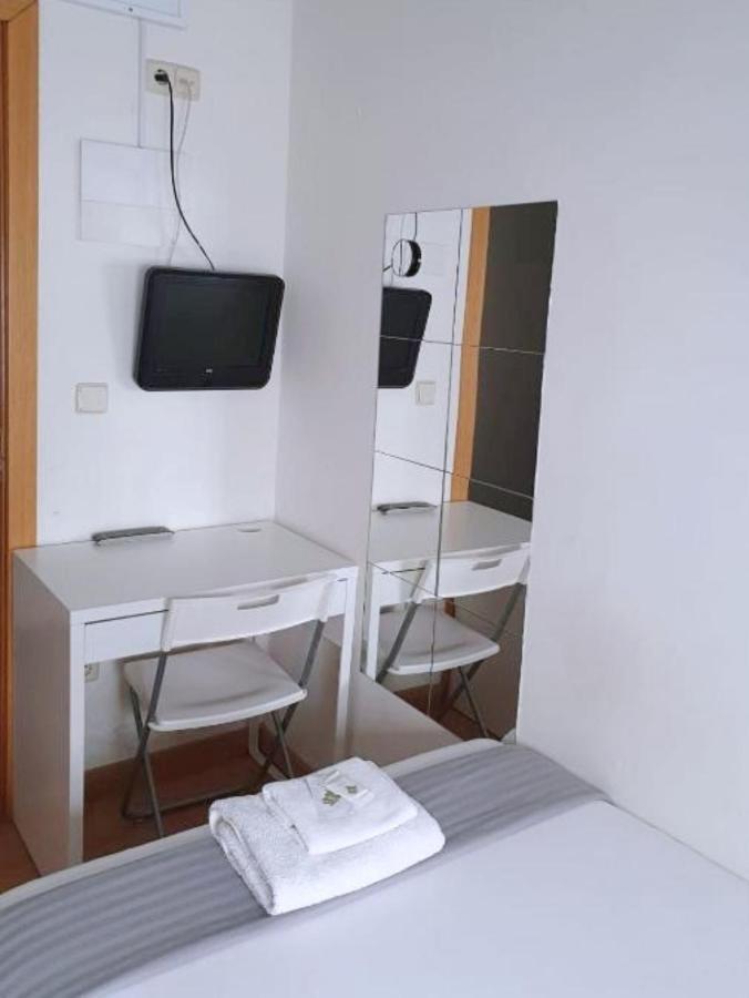 Apartamentos SmartRenting Fuencarral Madrid Bagian luar foto